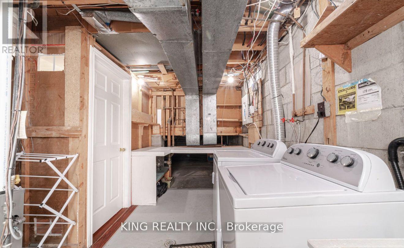 43 Grange Drive, Brampton, ON - Indoor Photo Showing Laundry Room