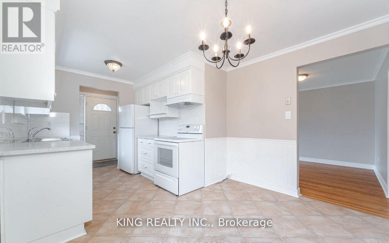 43 Grange Drive, Brampton, ON - Indoor Photo Showing Kitchen With Double Sink