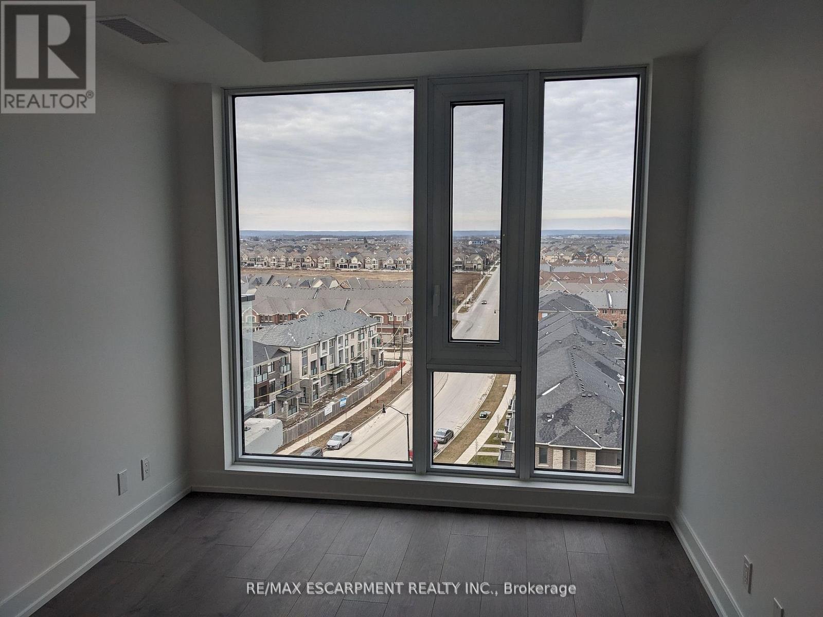 910 - 225 Veterans Drive, Brampton, ON - Indoor Photo Showing Other Room