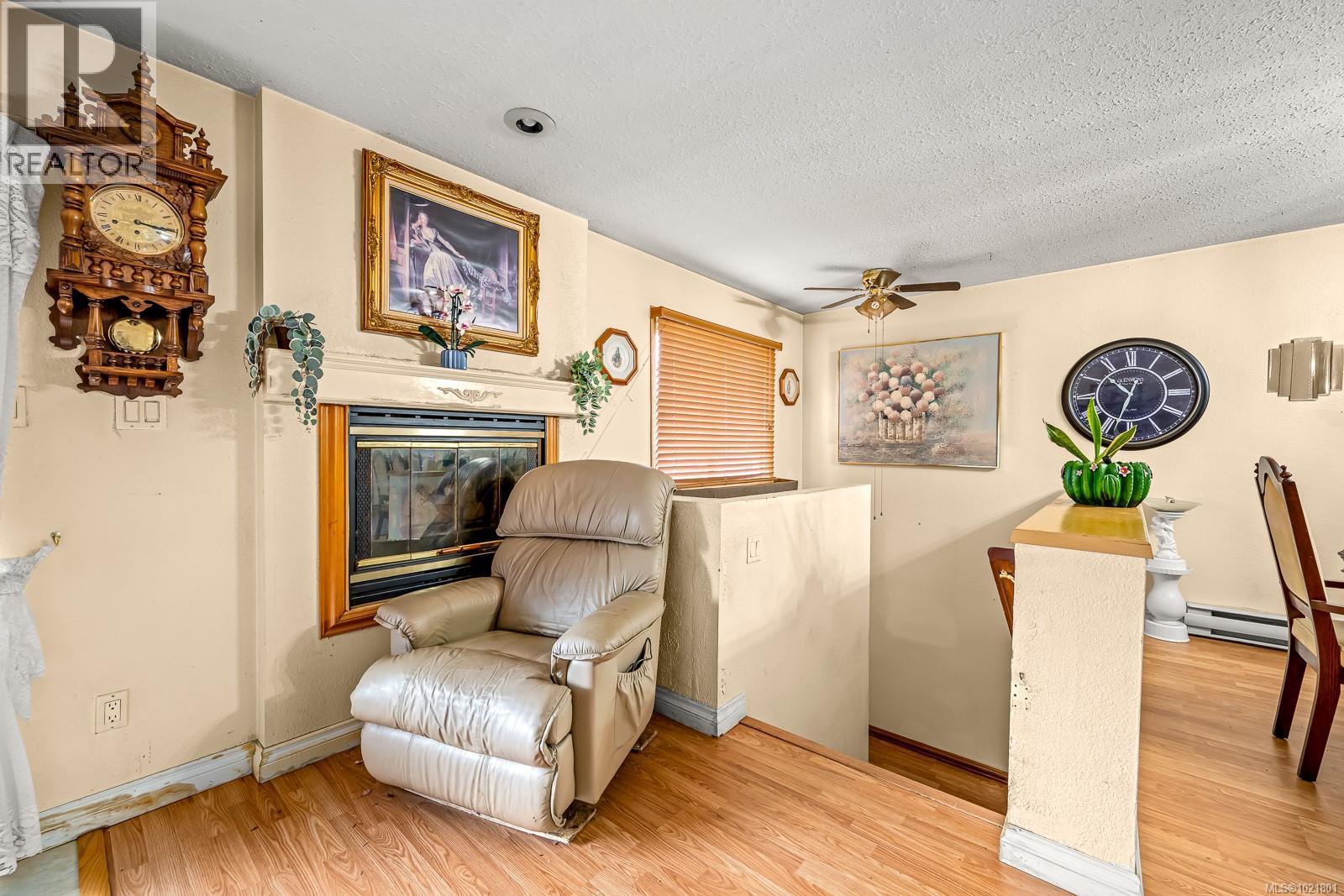 2316B Willemar Ave, Courtenay, BC - Indoor
