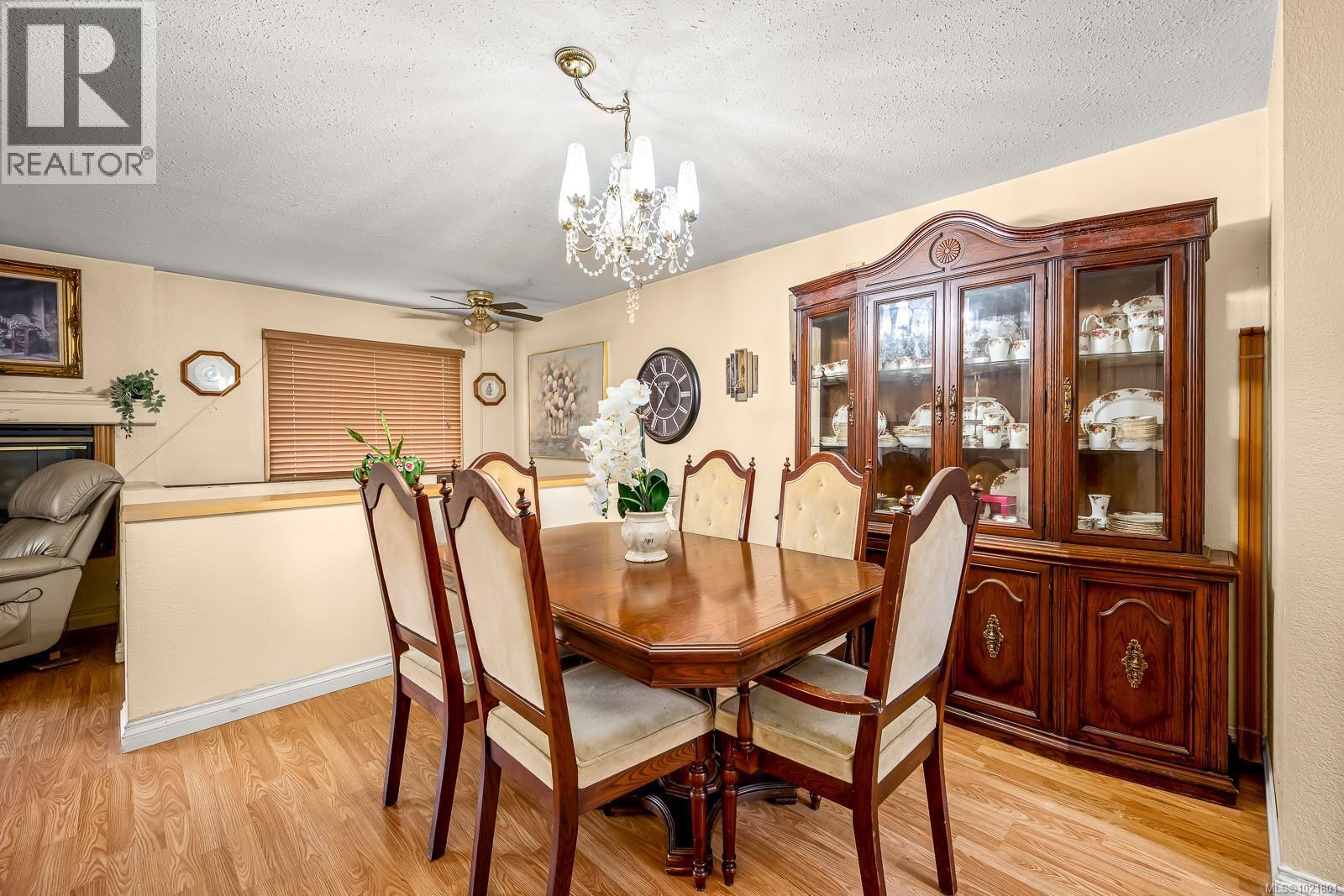 2316B Willemar Ave, Courtenay, BC - Indoor Photo Showing Dining Room