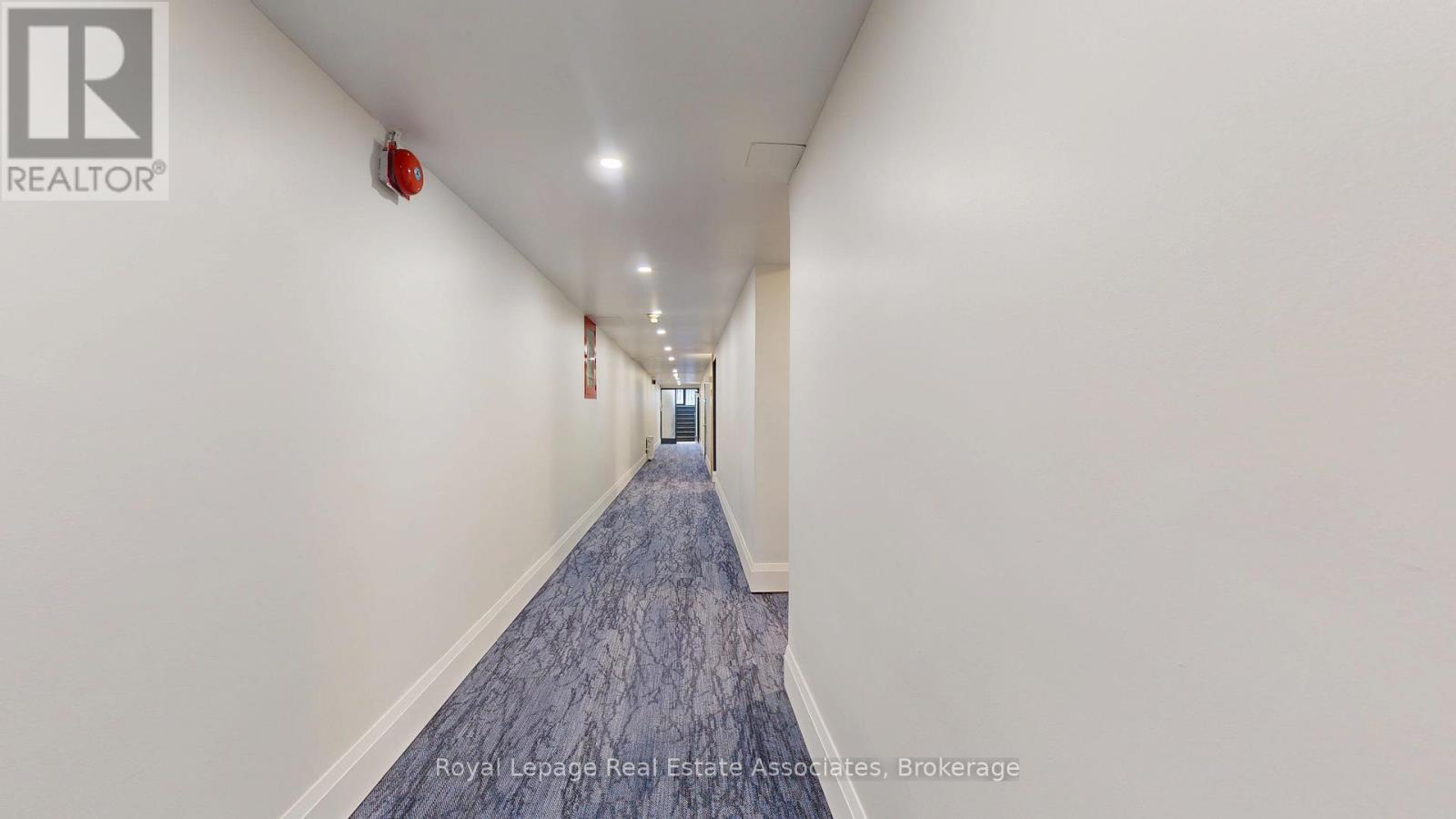 COMMON AREA - 23 - 1 Marquette Avenue, Toronto, ON - Indoor Photo Showing Other Room