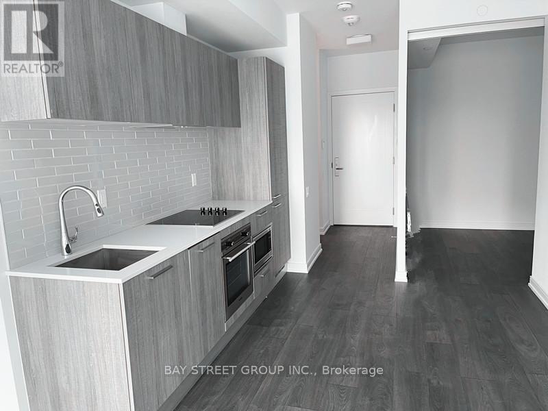 1710 - 3 Gloucester Street W, Toronto, ON - Indoor Photo Showing Kitchen With Upgraded Kitchen