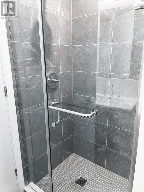 1710 - 3 Gloucester Street W, Toronto, ON - Indoor Photo Showing Bathroom