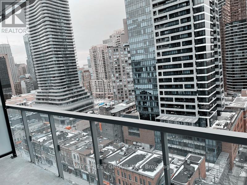 1710 - 3 Gloucester Street W, Toronto, ON - Outdoor With Facade