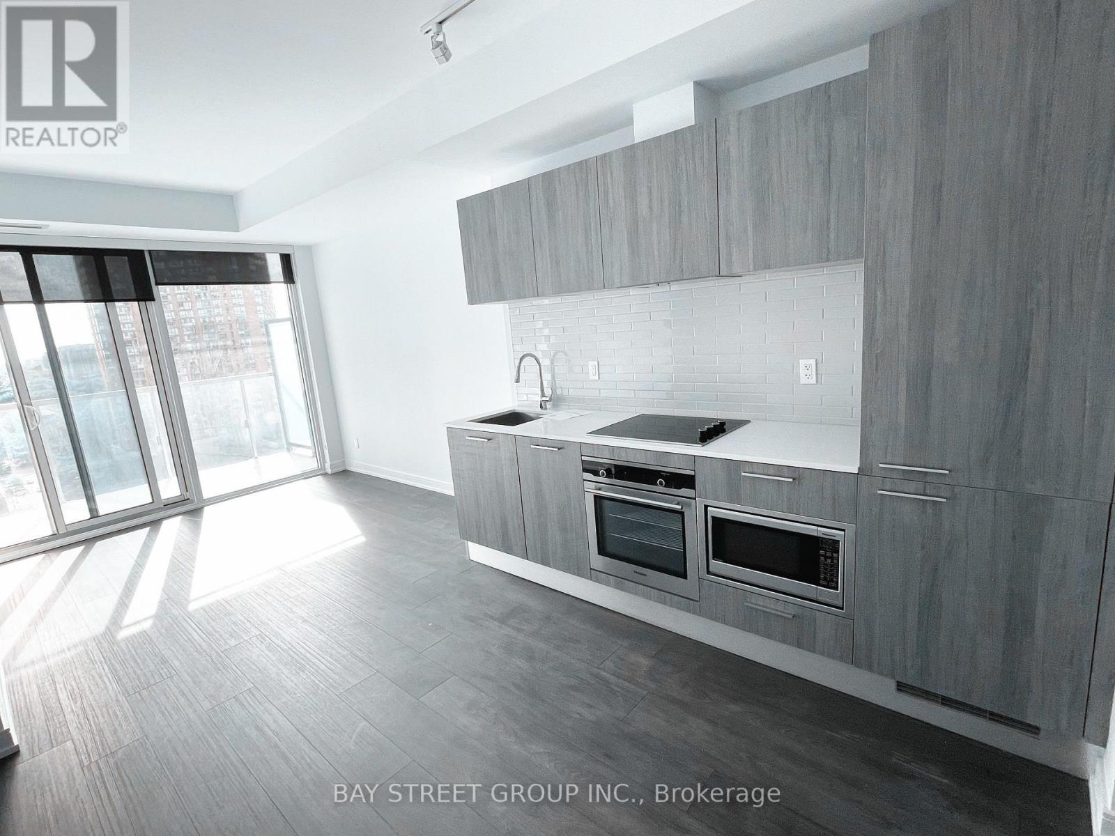 1710 - 3 Gloucester Street W, Toronto, ON - Indoor Photo Showing Kitchen