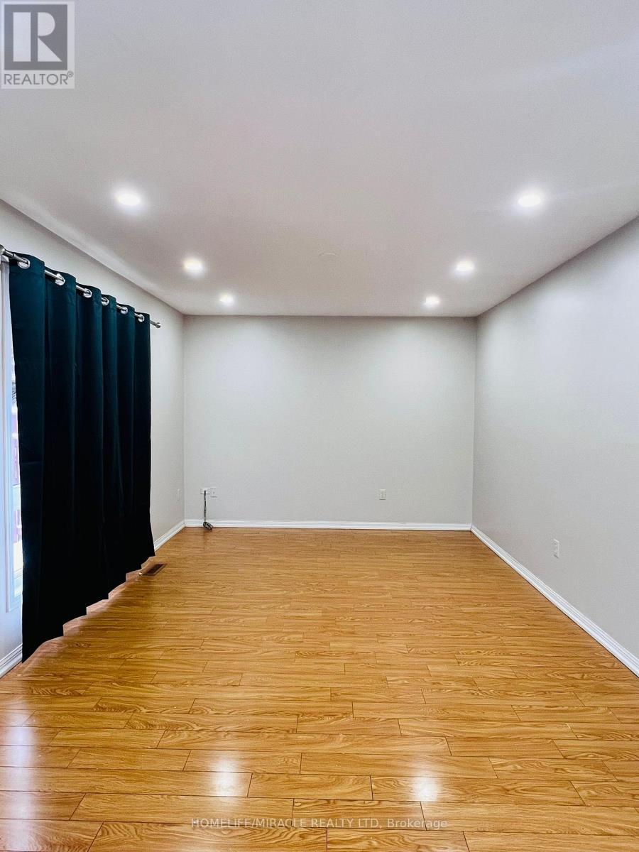 16 Marshmarigold Drive, Brampton, ON - Indoor