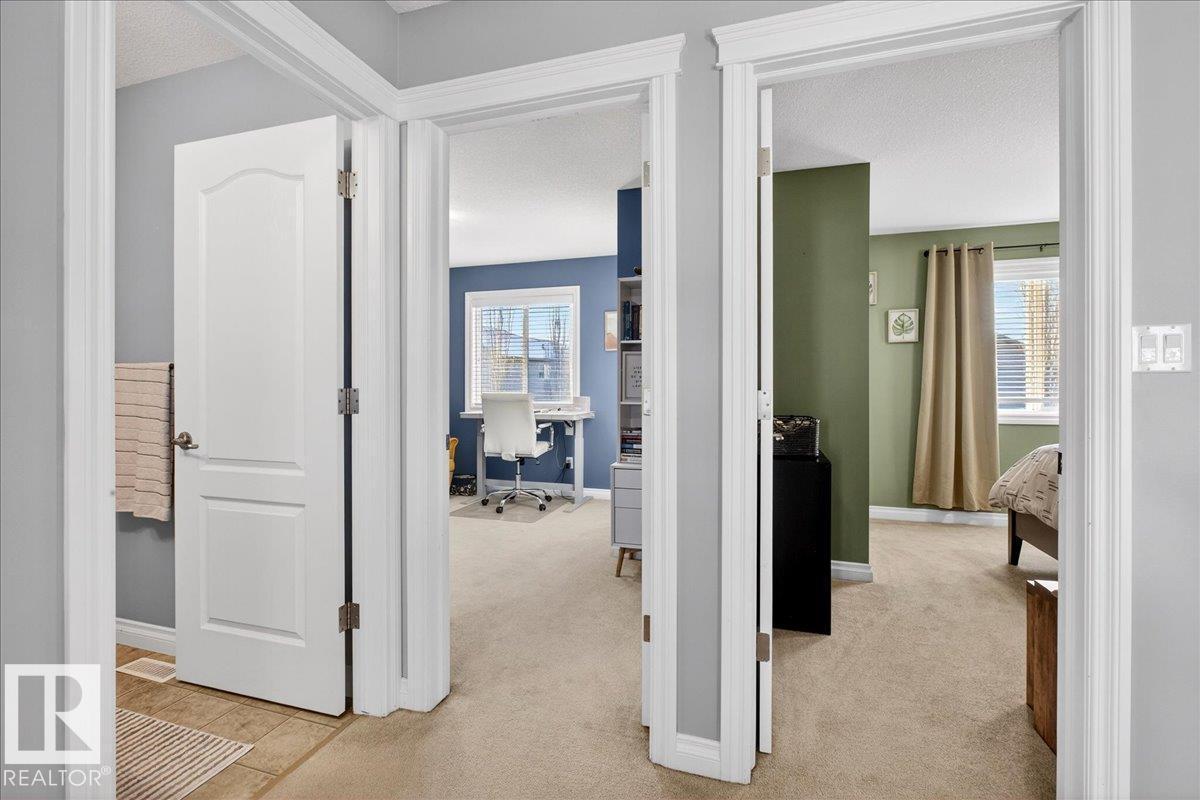 302 Silverstone Wy, Stony Plain, AB