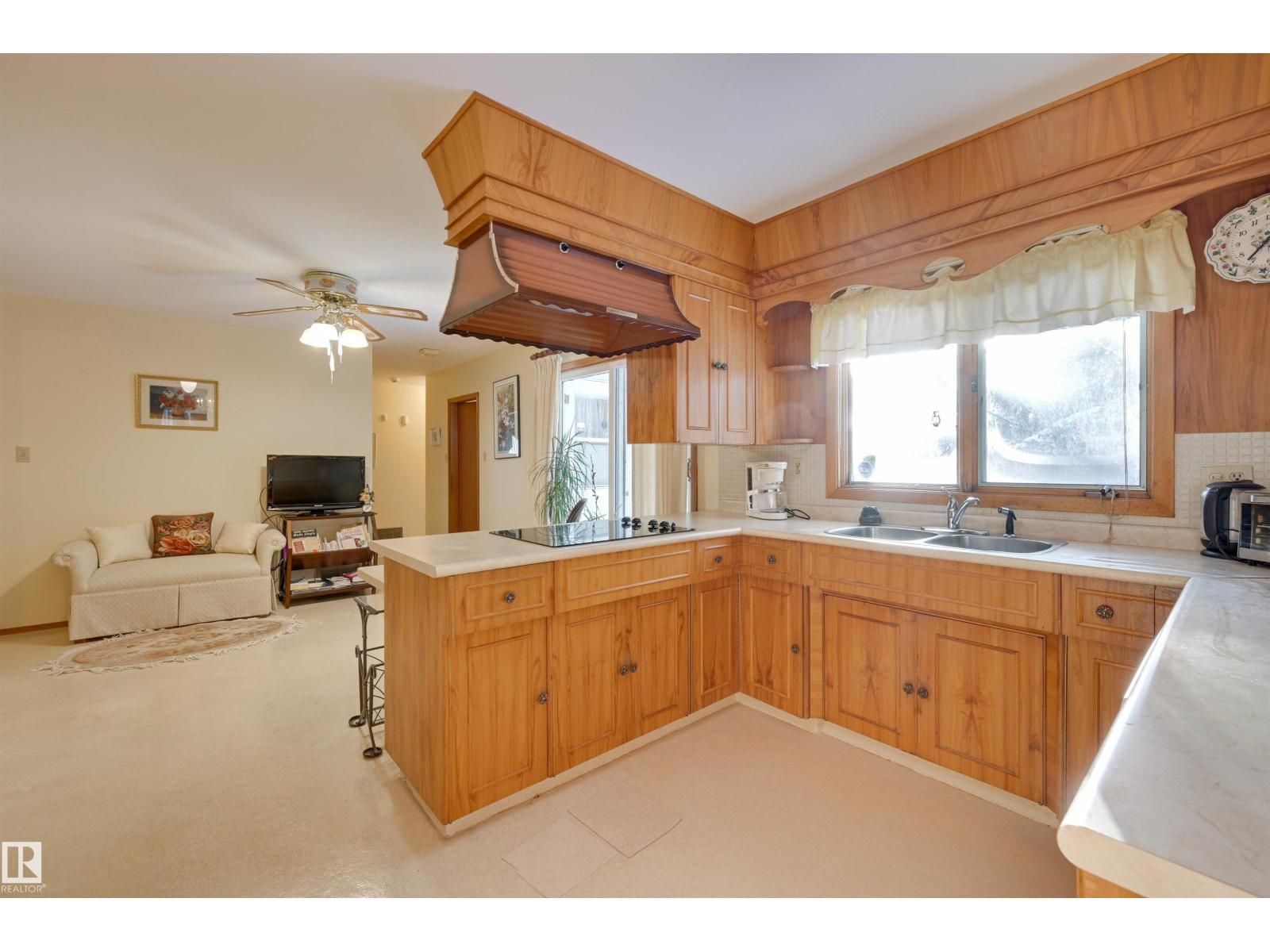 13703 Buena Vista Rd Nw, Edmonton, AB