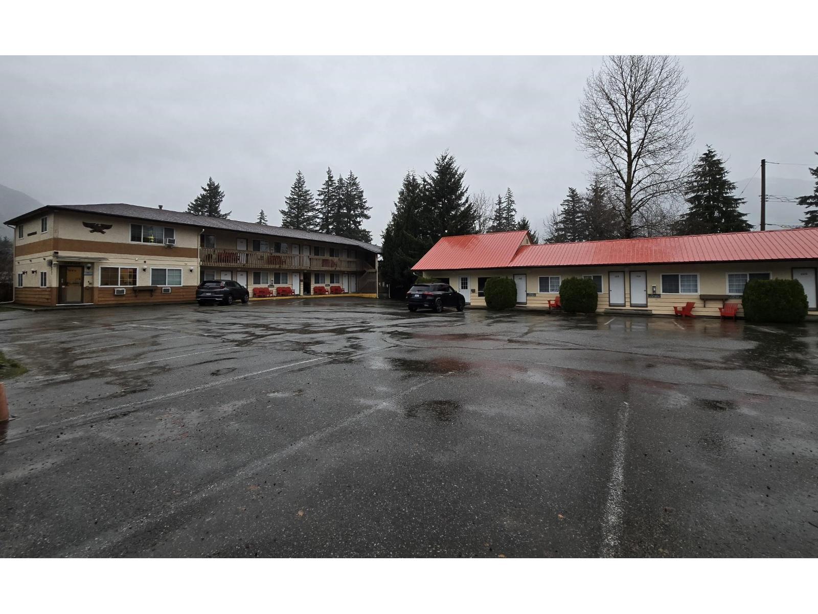 477 Fraser Avenue|Hope, Hope, BC