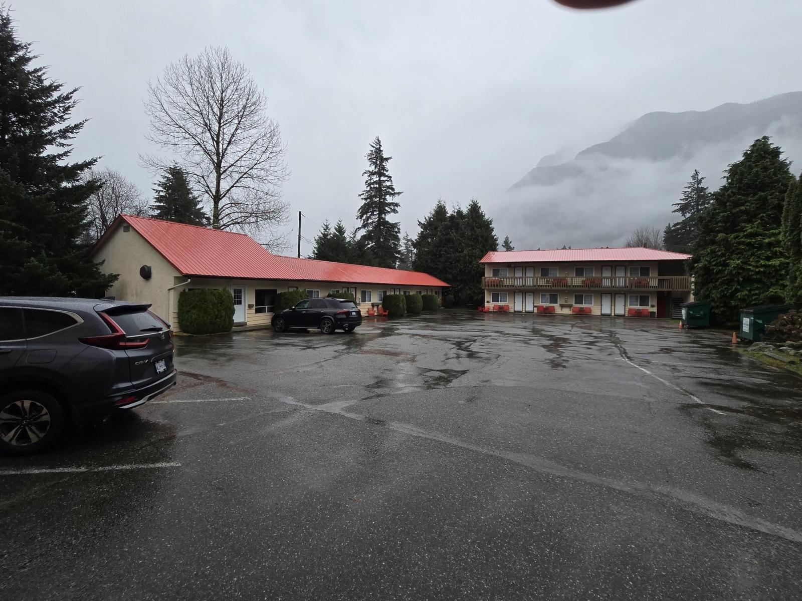 477 Fraser Avenue|Hope, Hope, BC