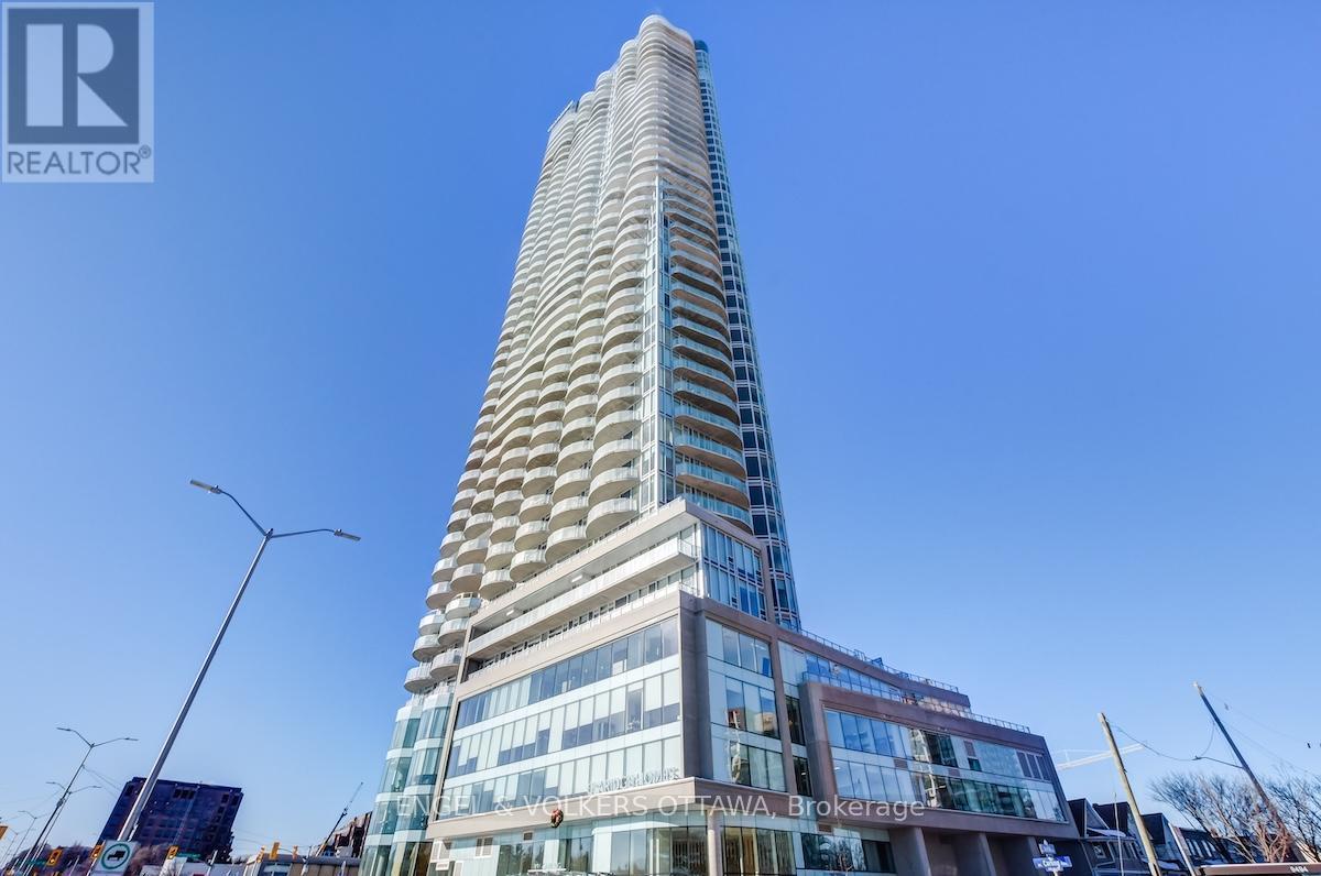 3201 - 805 Carling Avenue, Ottawa, ON - Outdoor With Balcony With Facade