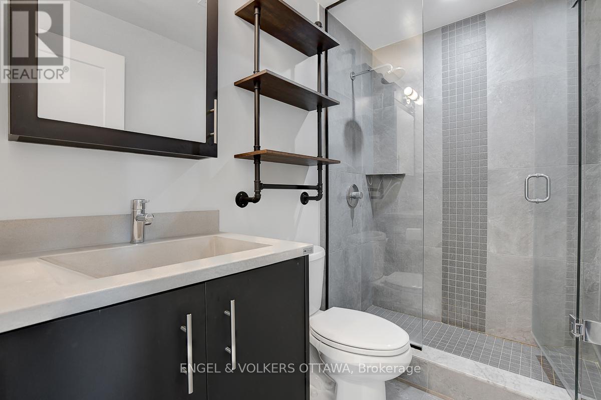 3201 - 805 Carling Avenue, Ottawa, ON - Indoor Photo Showing Bathroom