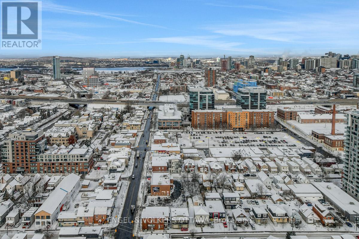 3201 - 805 Carling Avenue, Ottawa, ON - Outdoor With View