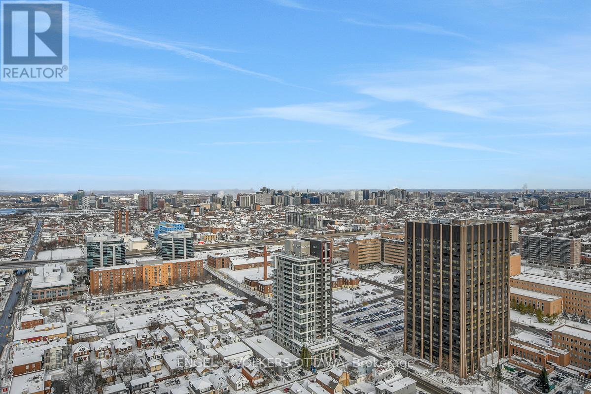 3201 - 805 Carling Avenue, Ottawa, ON - Outdoor With View