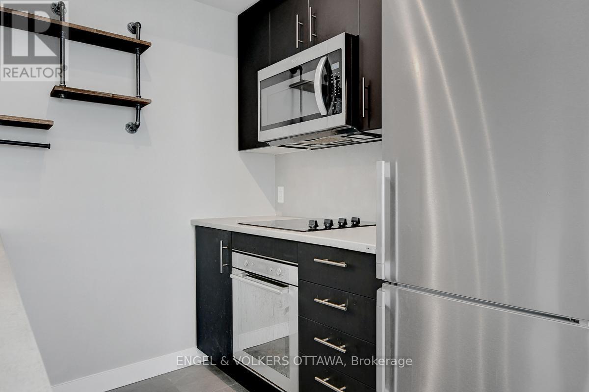 3201 - 805 Carling Avenue, Ottawa, ON - Indoor Photo Showing Kitchen