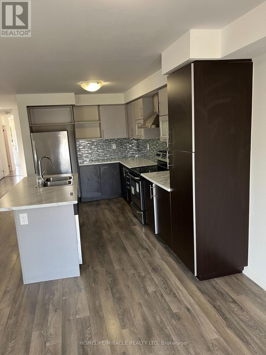 150 Golden Springs Drive, Brampton, ON - Indoor Photo Showing Kitchen With Double Sink With Upgraded Kitchen