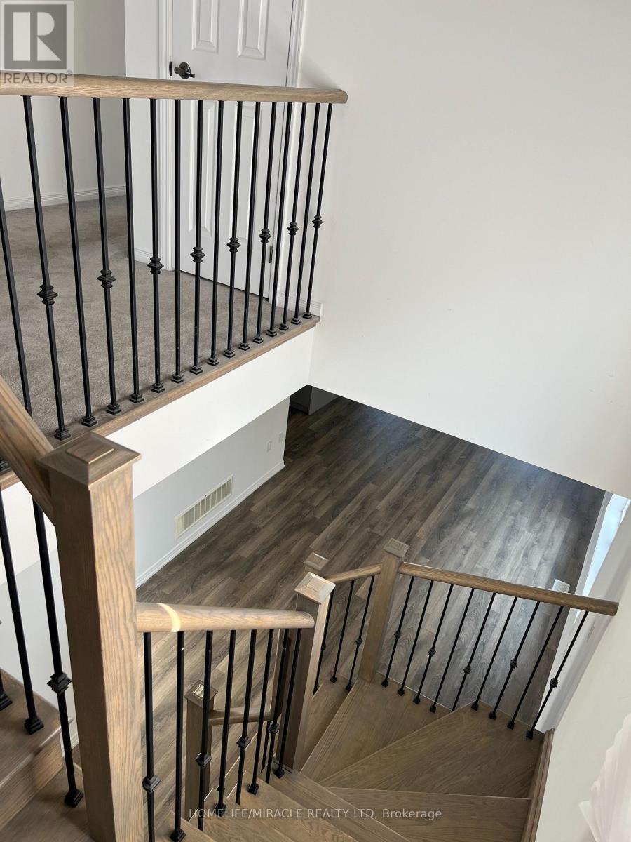 150 Golden Springs Drive, Brampton, ON - Indoor Photo Showing Other Room