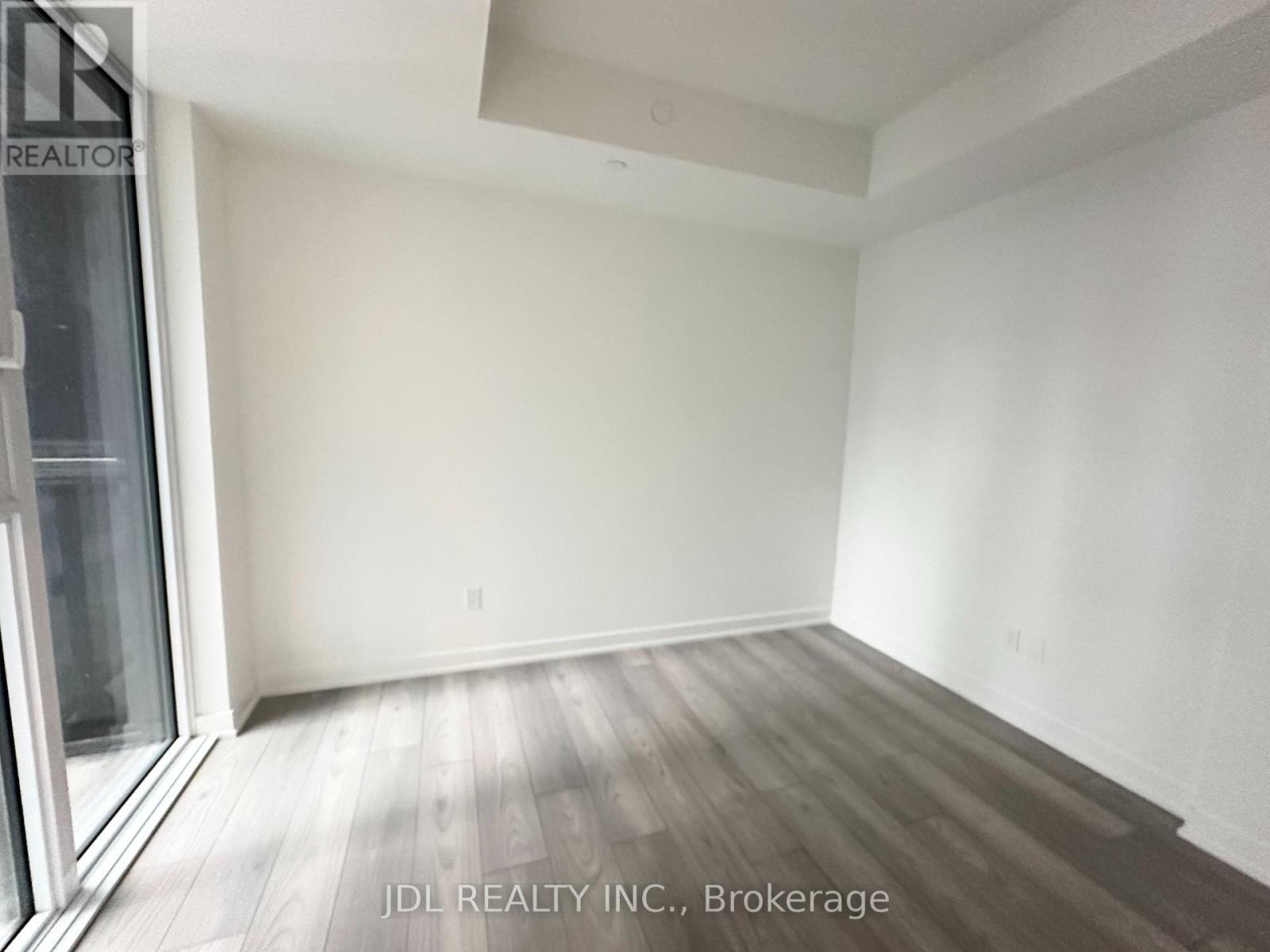 823 - 1007 The Queensway, Toronto, ON - Indoor Photo Showing Other Room