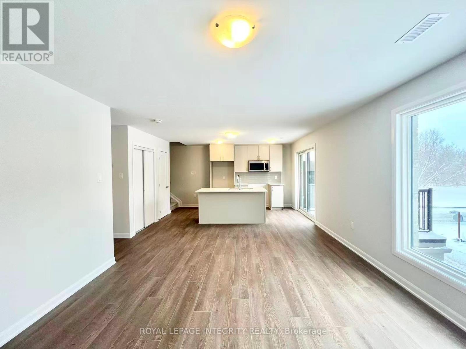 1120 Creekway Private, Ottawa, ON - Indoor