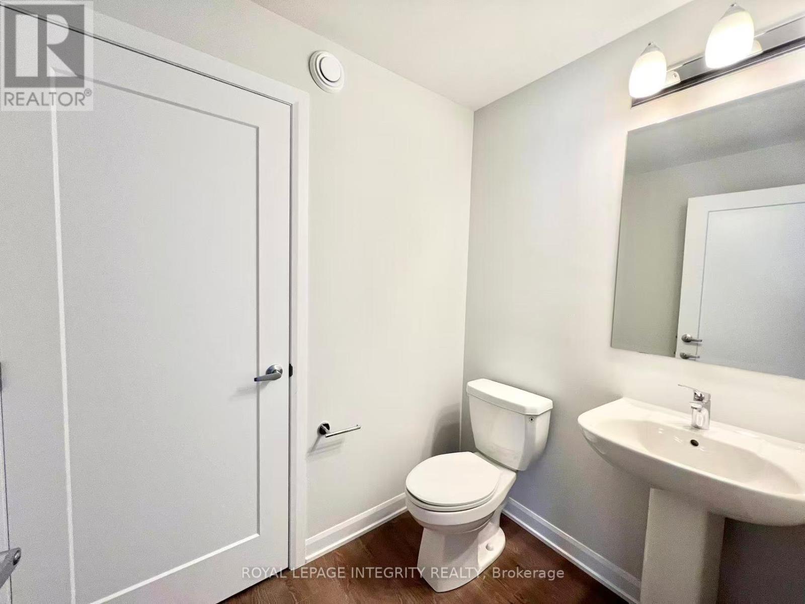 1120 Creekway Private, Ottawa, ON - Indoor Photo Showing Bathroom