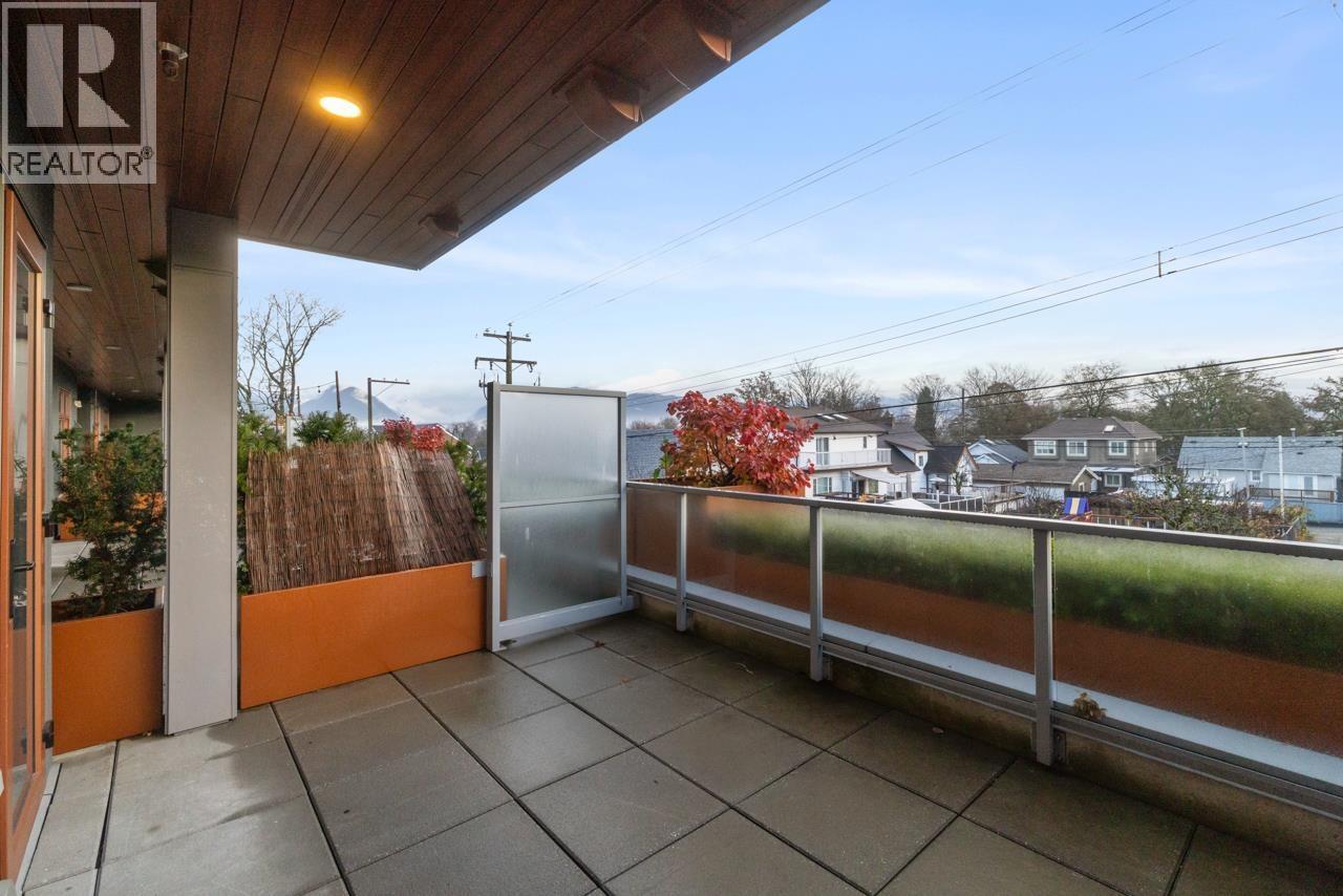 203 2408 Grant Street, Vancouver, BC - Outdoor With Exterior