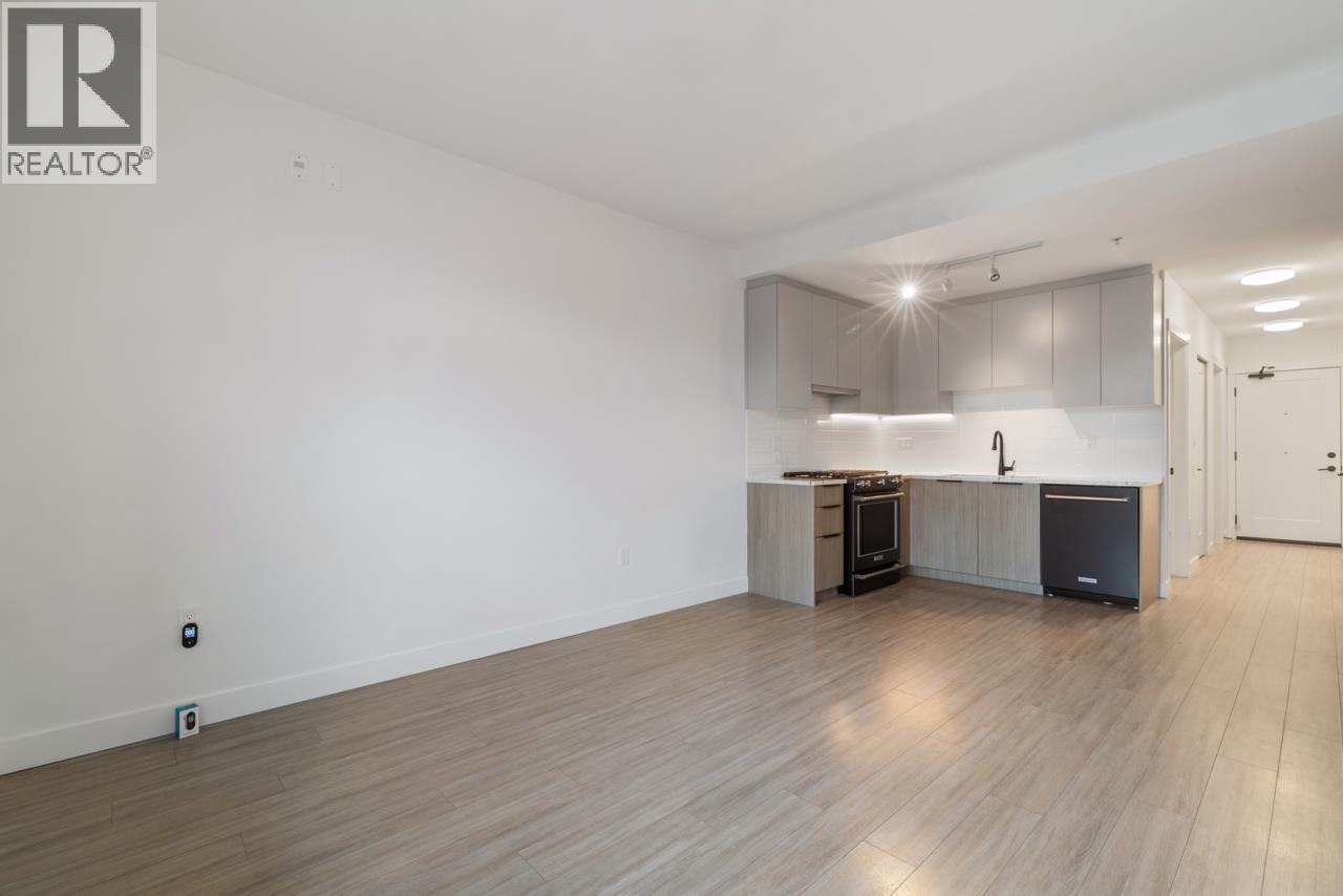 203 2408 Grant Street, Vancouver, BC - Indoor Photo Showing Kitchen