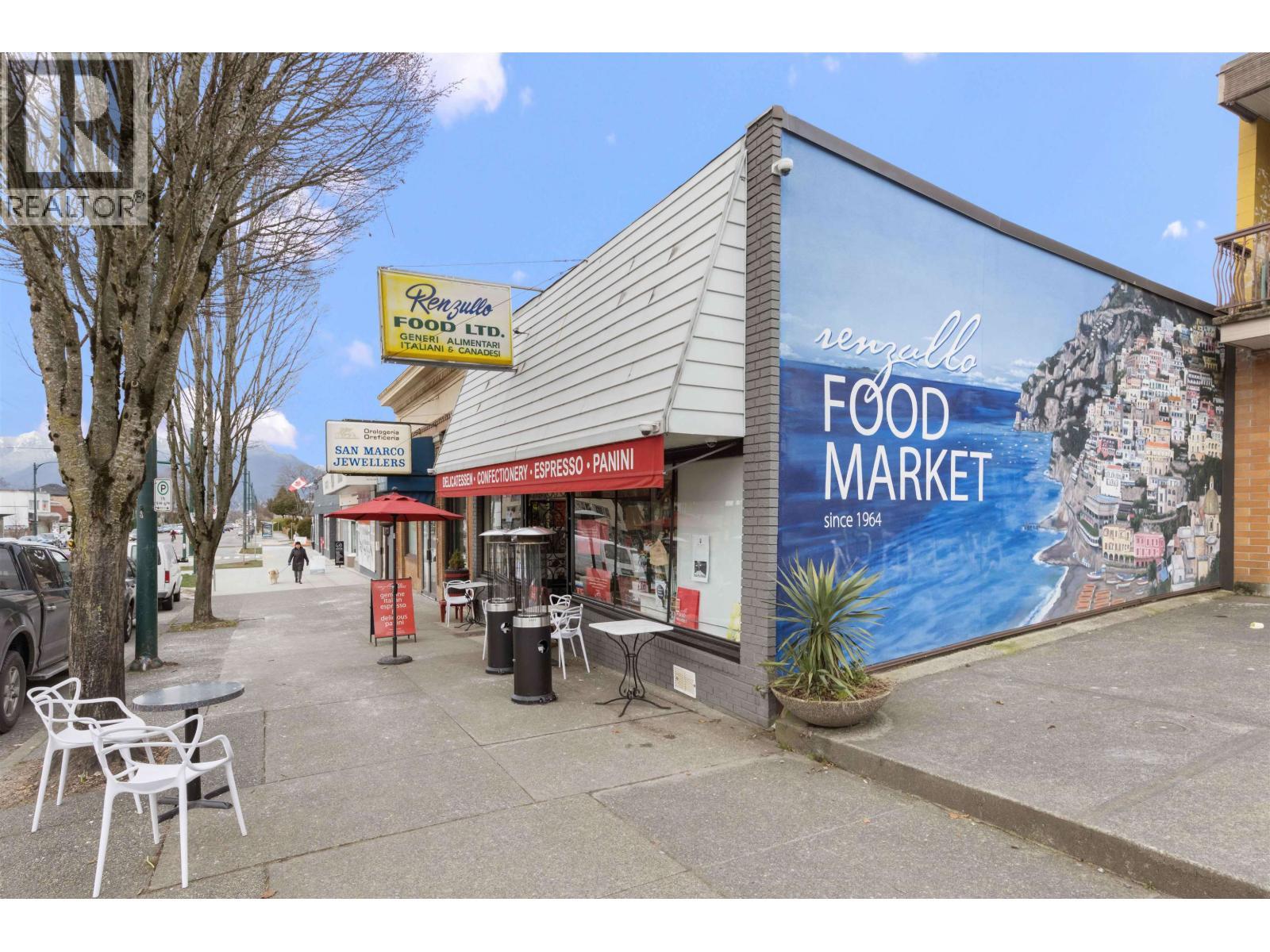 203 2408 Grant Street, Vancouver, BC - Outdoor