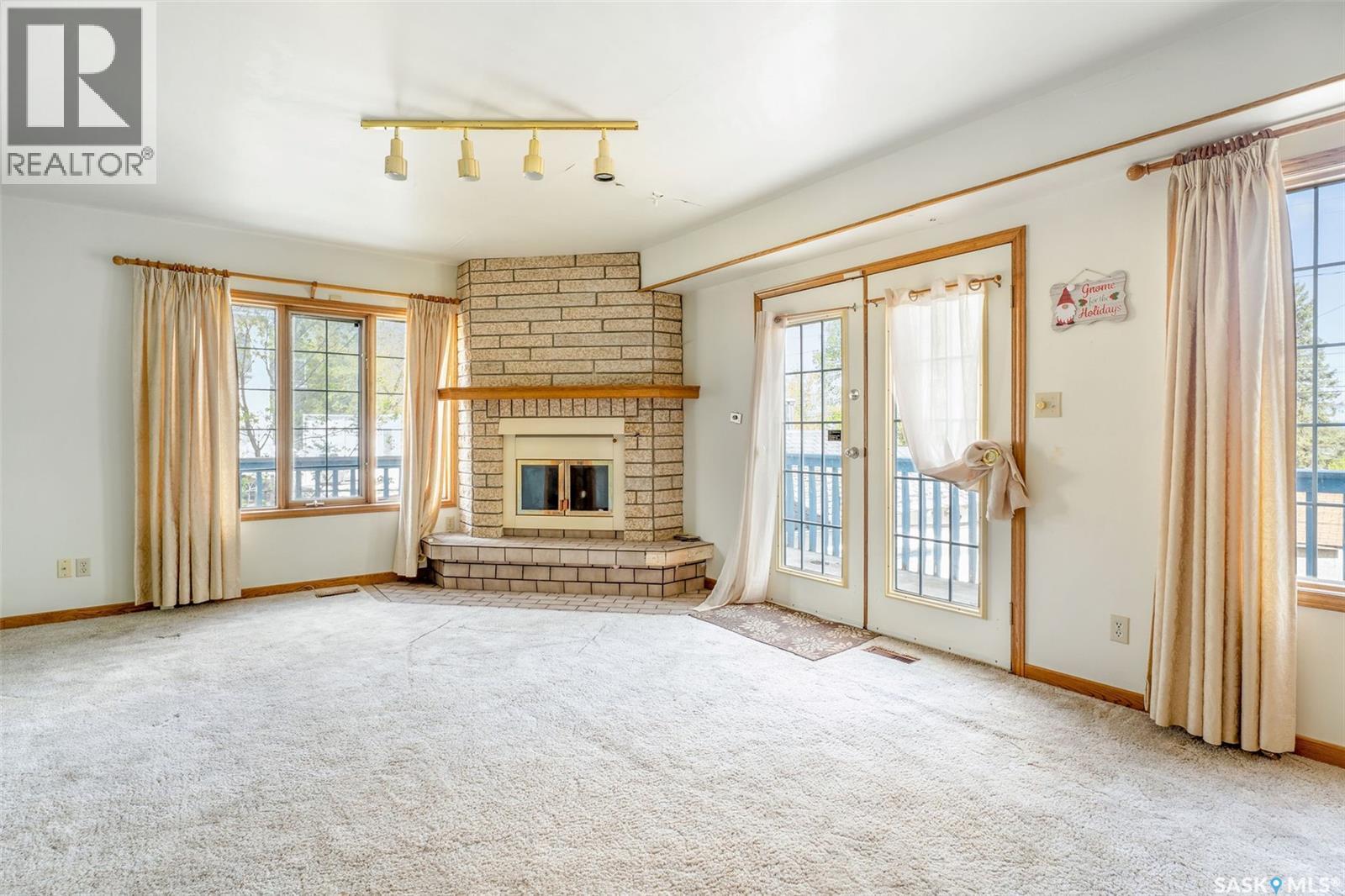 620 20Th Street W, Prince Albert, SK - Indoor With Fireplace