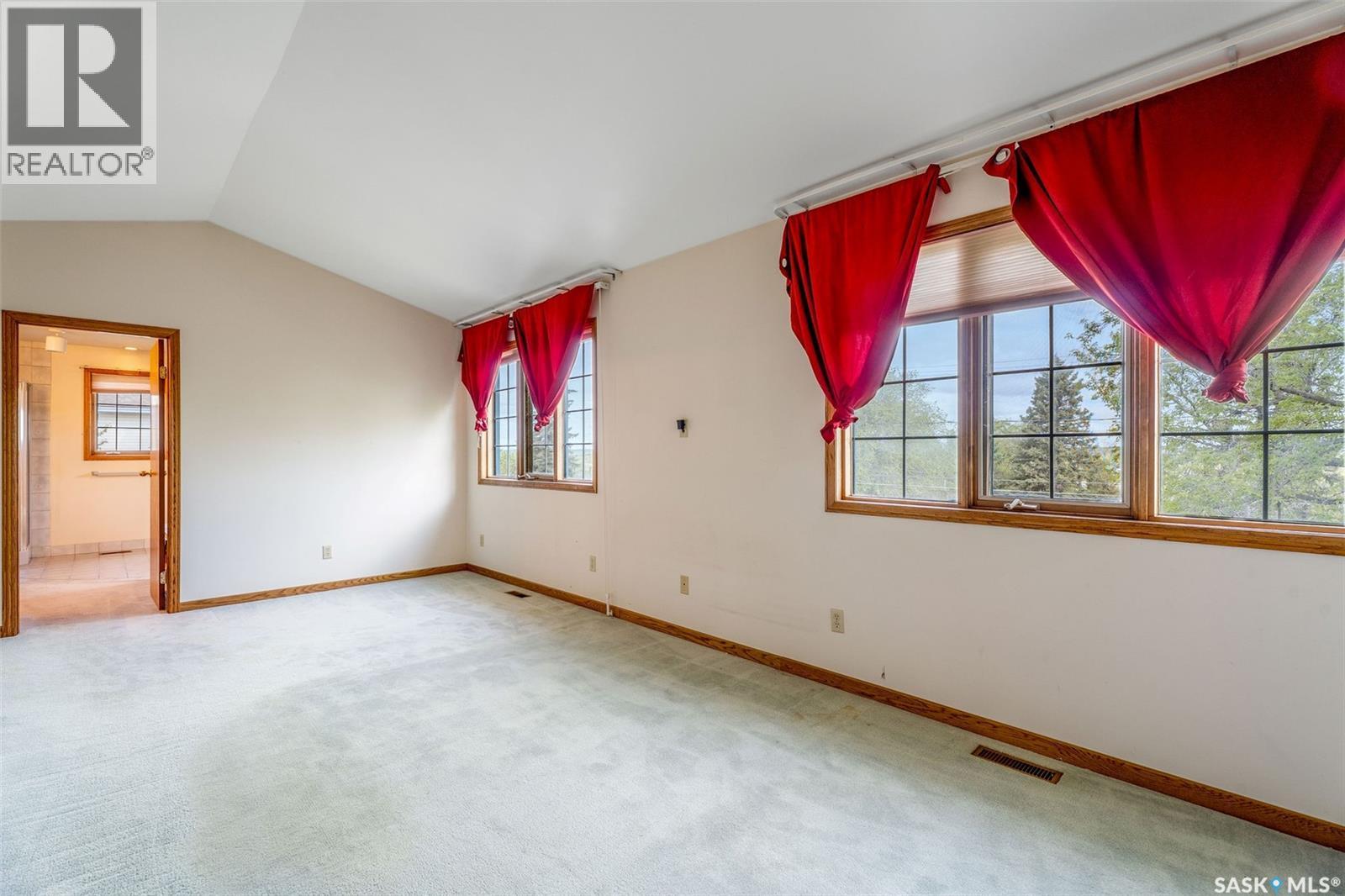 620 20Th Street W, Prince Albert, SK - Indoor Photo Showing Other Room