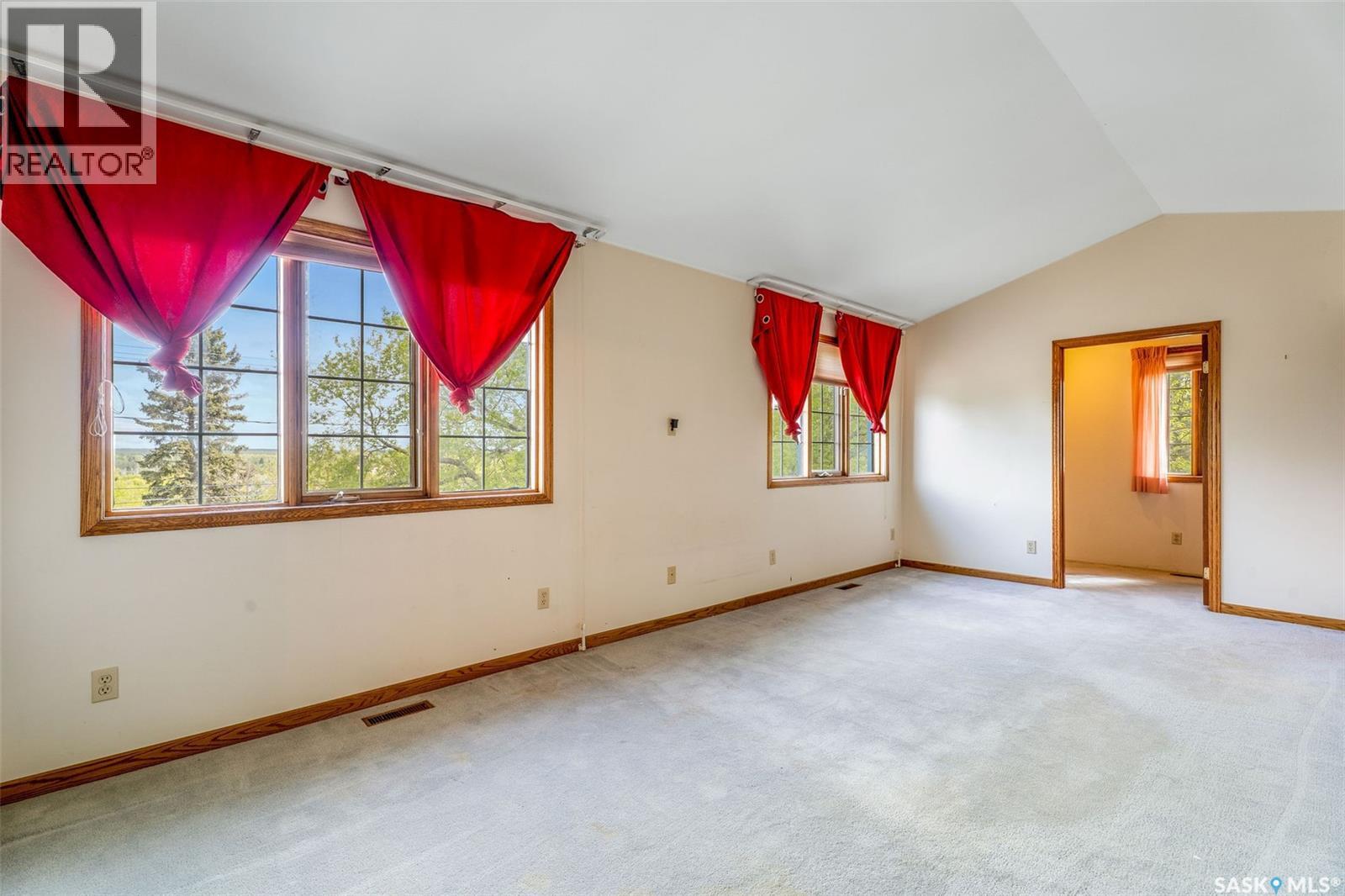 620 20Th Street W, Prince Albert, SK - Indoor Photo Showing Other Room