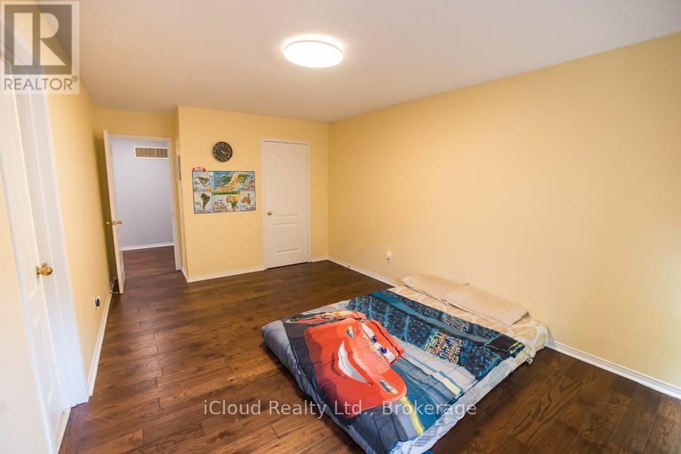 Third bedroom layout - 81 Crown Victoria ( Upper) Drive, Brampton, ON - Indoor Photo Showing Other Room