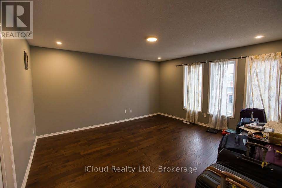 Third bedroom window view - 81 Crown Victoria ( Upper) Drive, Brampton, ON - Indoor Photo Showing Other Room