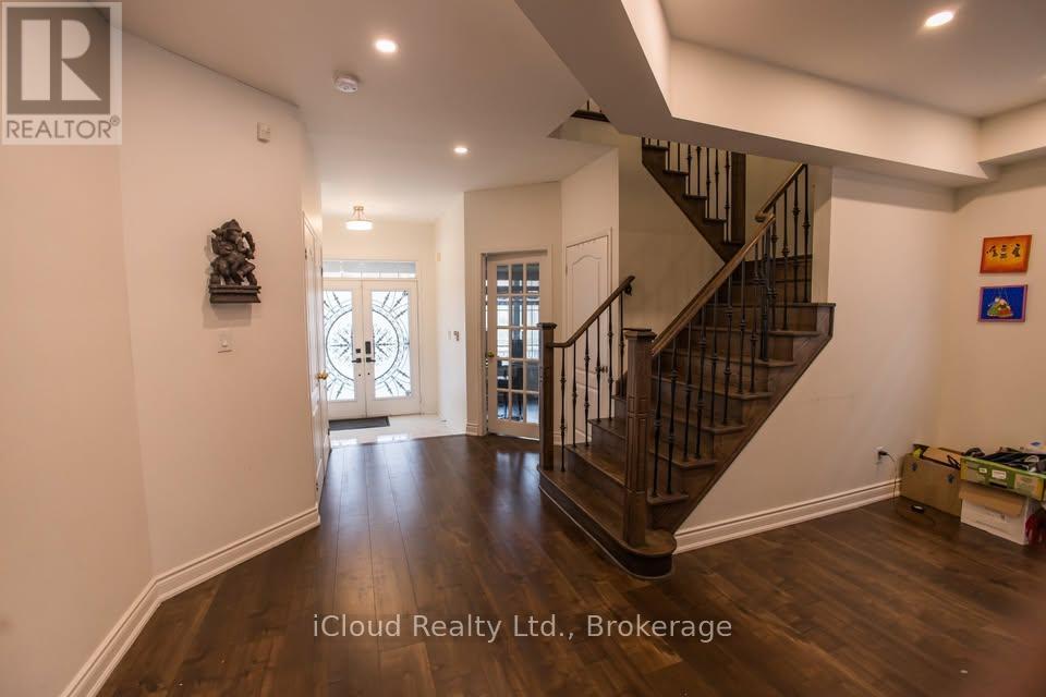 81 Crown Victoria ( Upper) Drive, Brampton, ON - Indoor Photo Showing Other Room