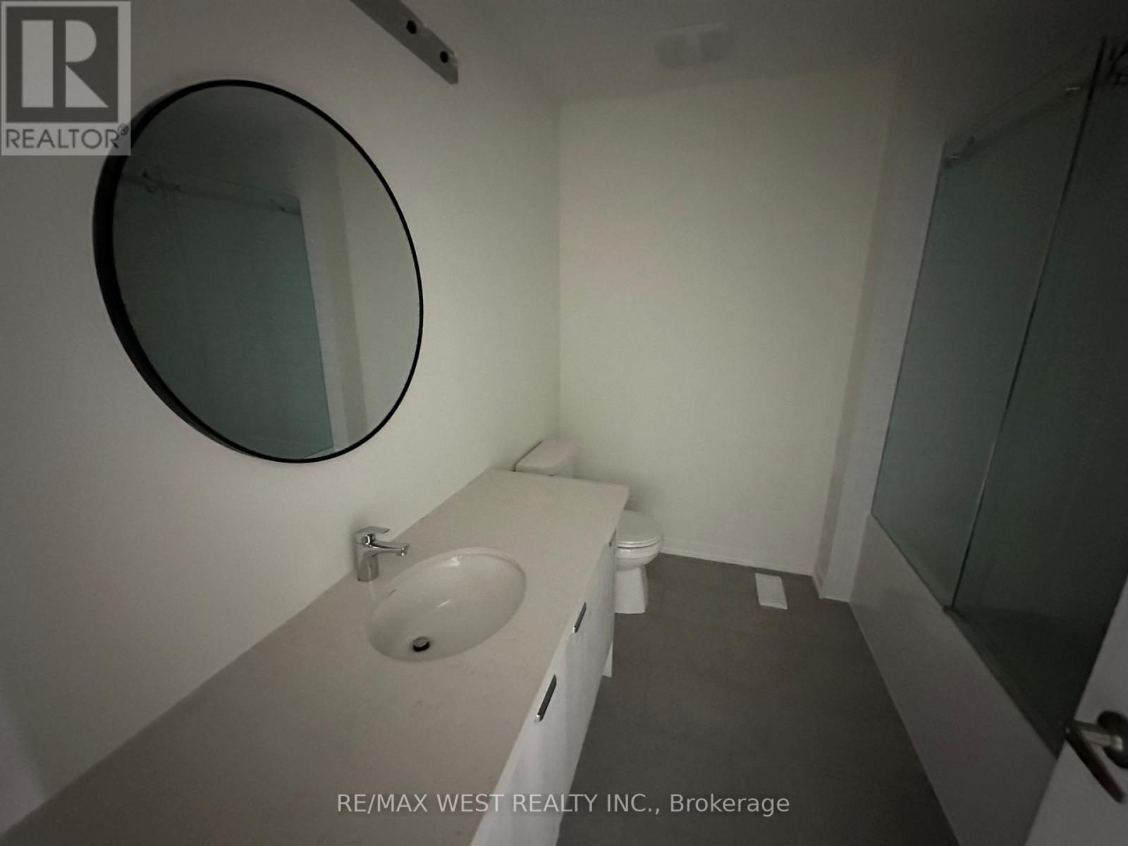 129 - 50 Seahorse Common, Cambridge, ON - Indoor Photo Showing Bathroom