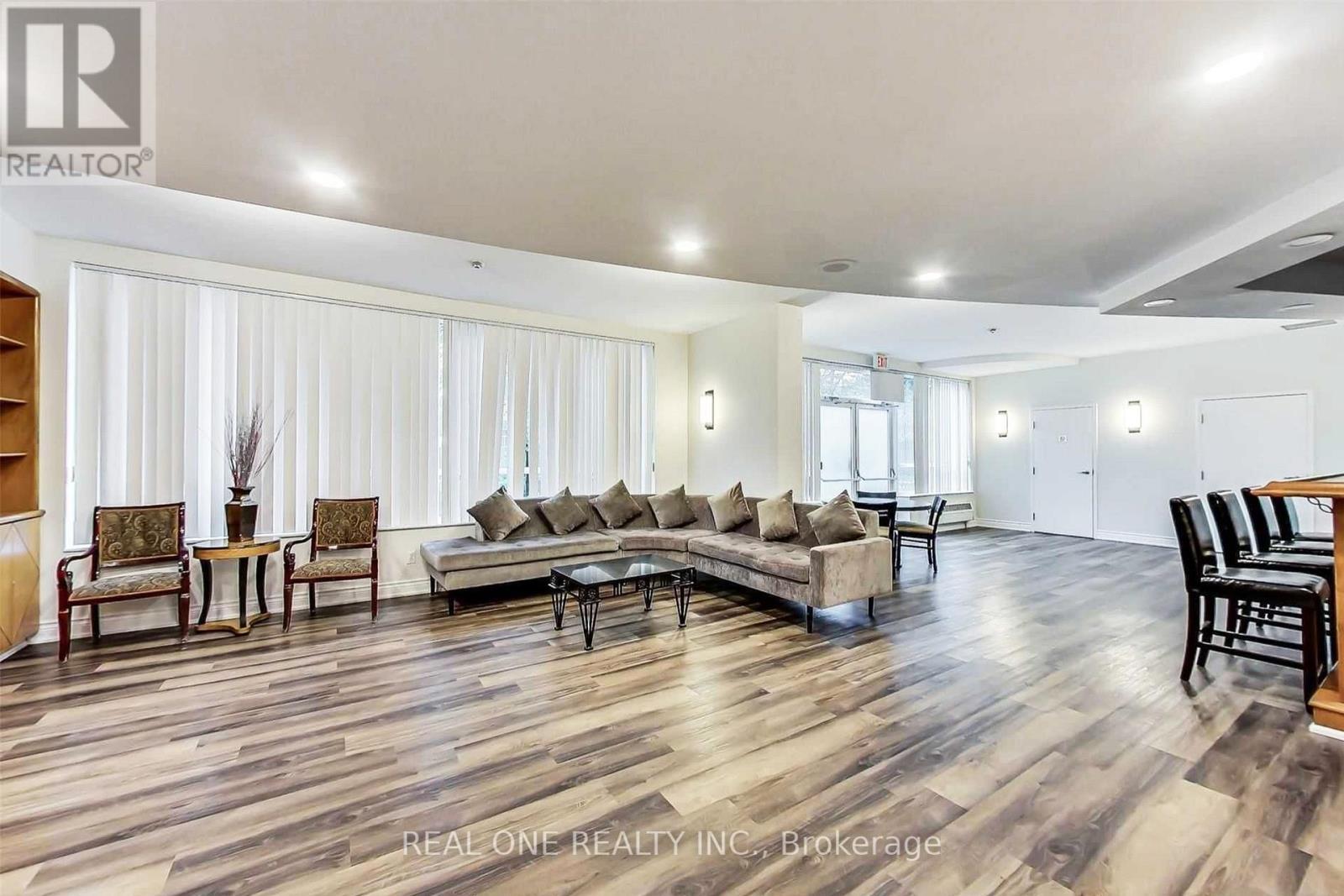 1503 - 238 Doris Avenue, Toronto, ON - Indoor