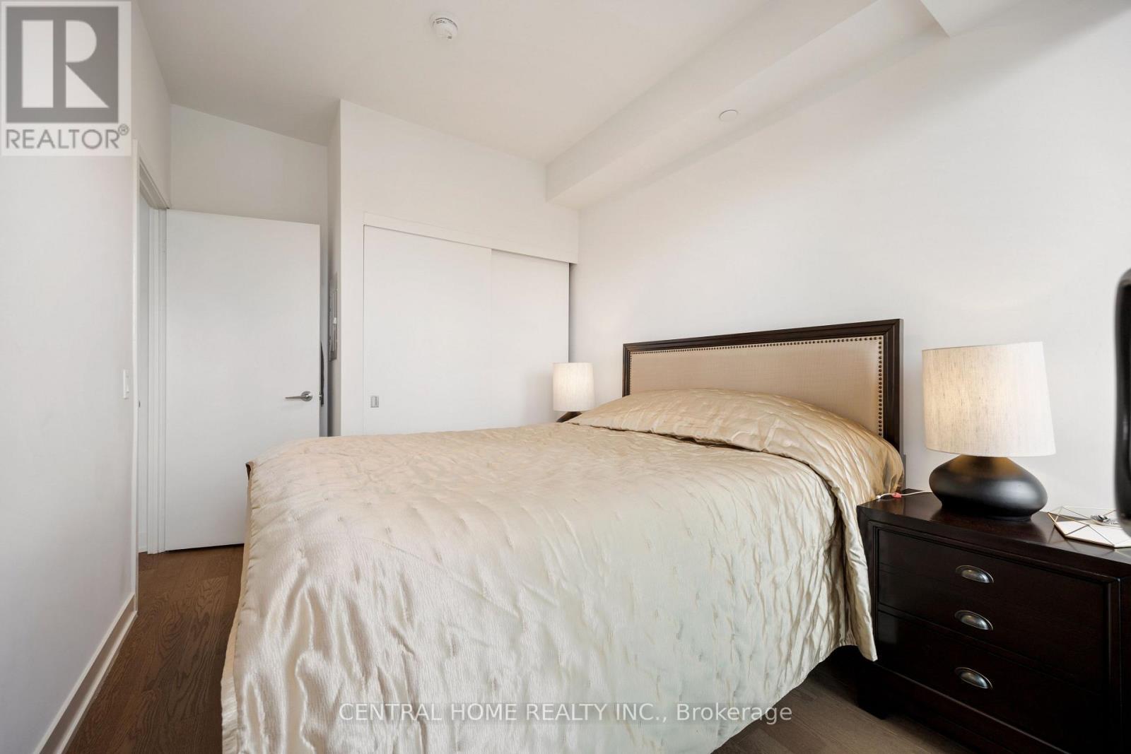 3809 - 20 Lombard Street, Toronto, ON - Indoor Photo Showing Bedroom