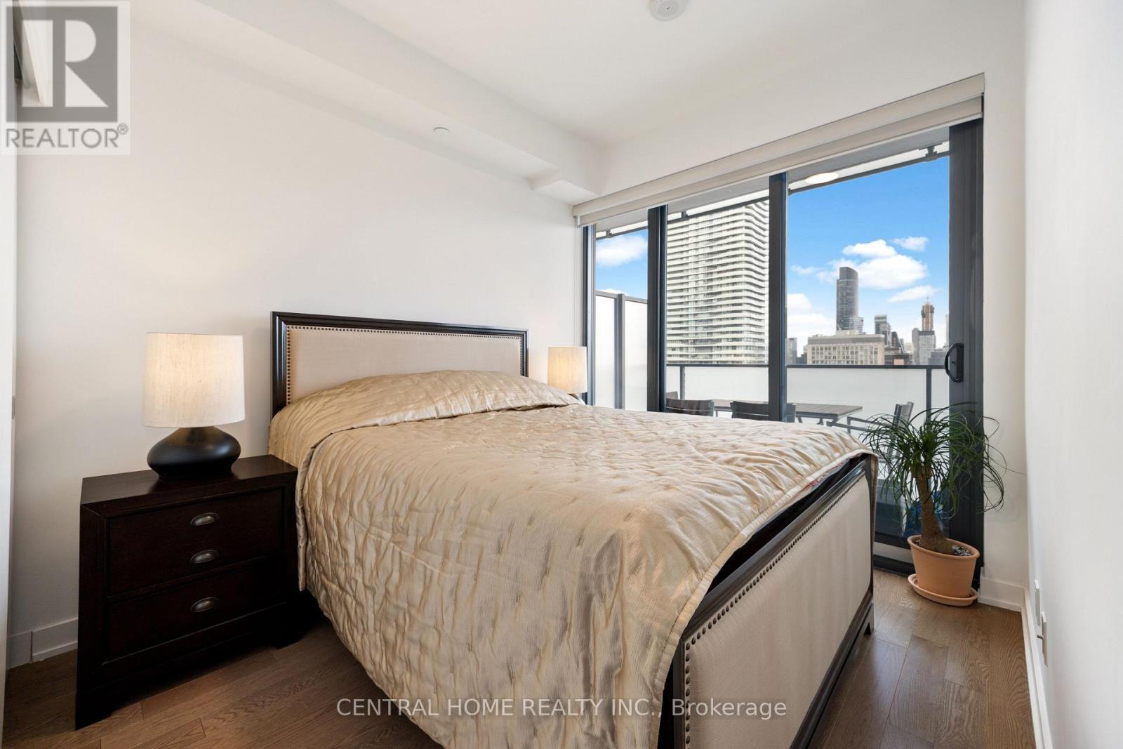 3809 - 20 Lombard Street, Toronto, ON - Indoor Photo Showing Bedroom