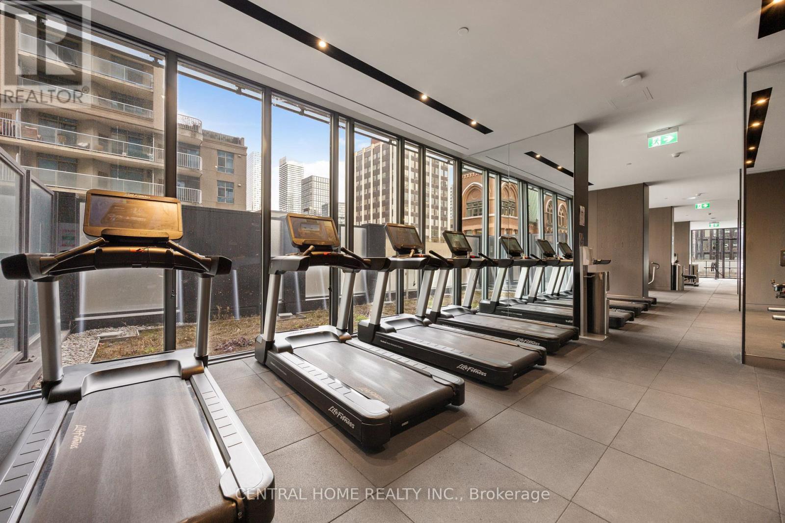 3809 - 20 Lombard Street, Toronto, ON - Indoor Photo Showing Gym Room
