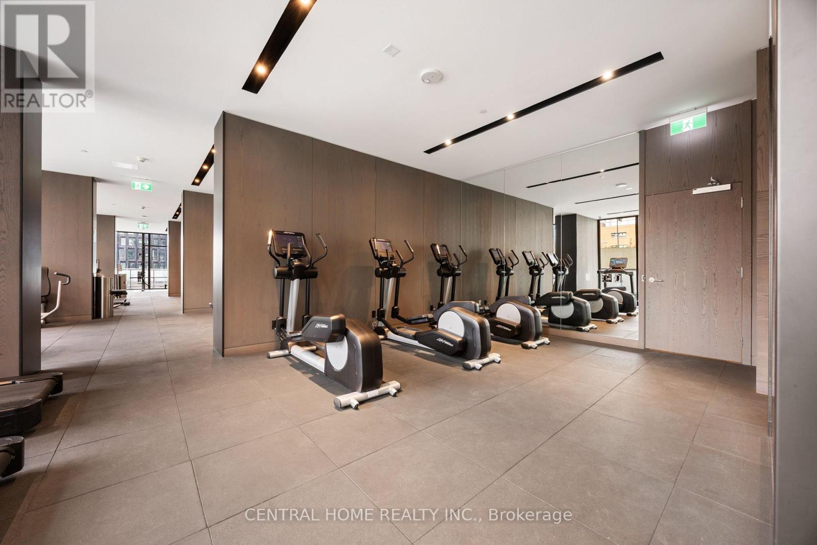 3809 - 20 Lombard Street, Toronto, ON - Indoor Photo Showing Gym Room