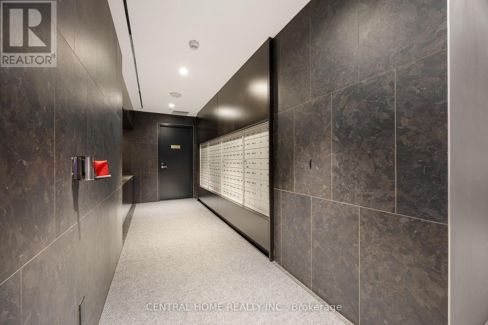 3809 - 20 Lombard Street, Toronto, ON - Indoor Photo Showing Other Room