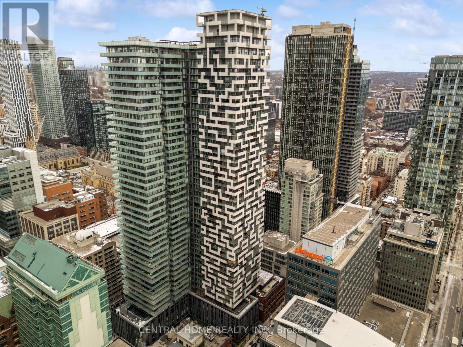 3809 - 20 Lombard Street, Toronto, ON - Outdoor With Facade