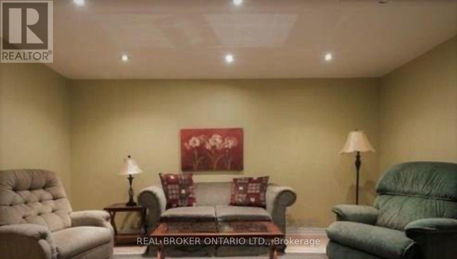 7 Pae Drive, Barrie, ON - Indoor