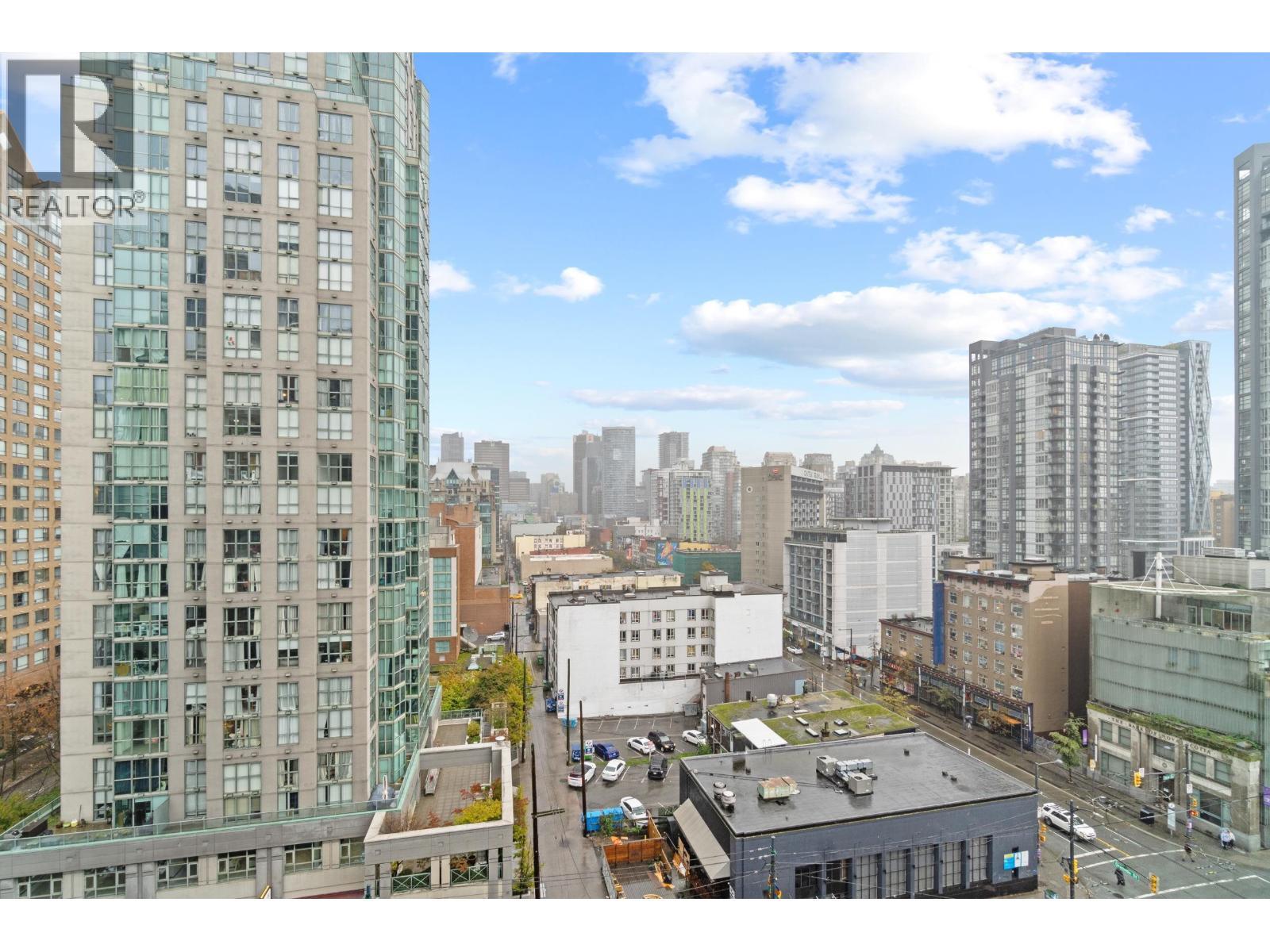 1109 1212 Howe Street, Vancouver, BC - Outdoor With Facade With View