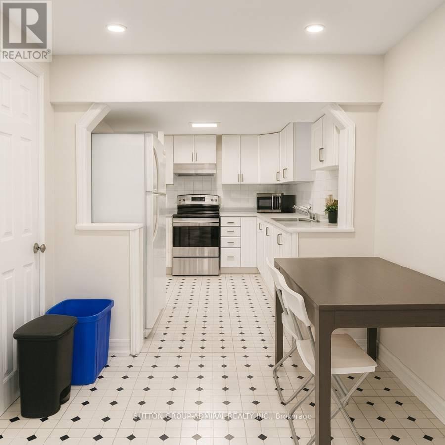 Basement - 7 Judith Avenue, Vaughan, ON - Indoor Photo Showing Other Room