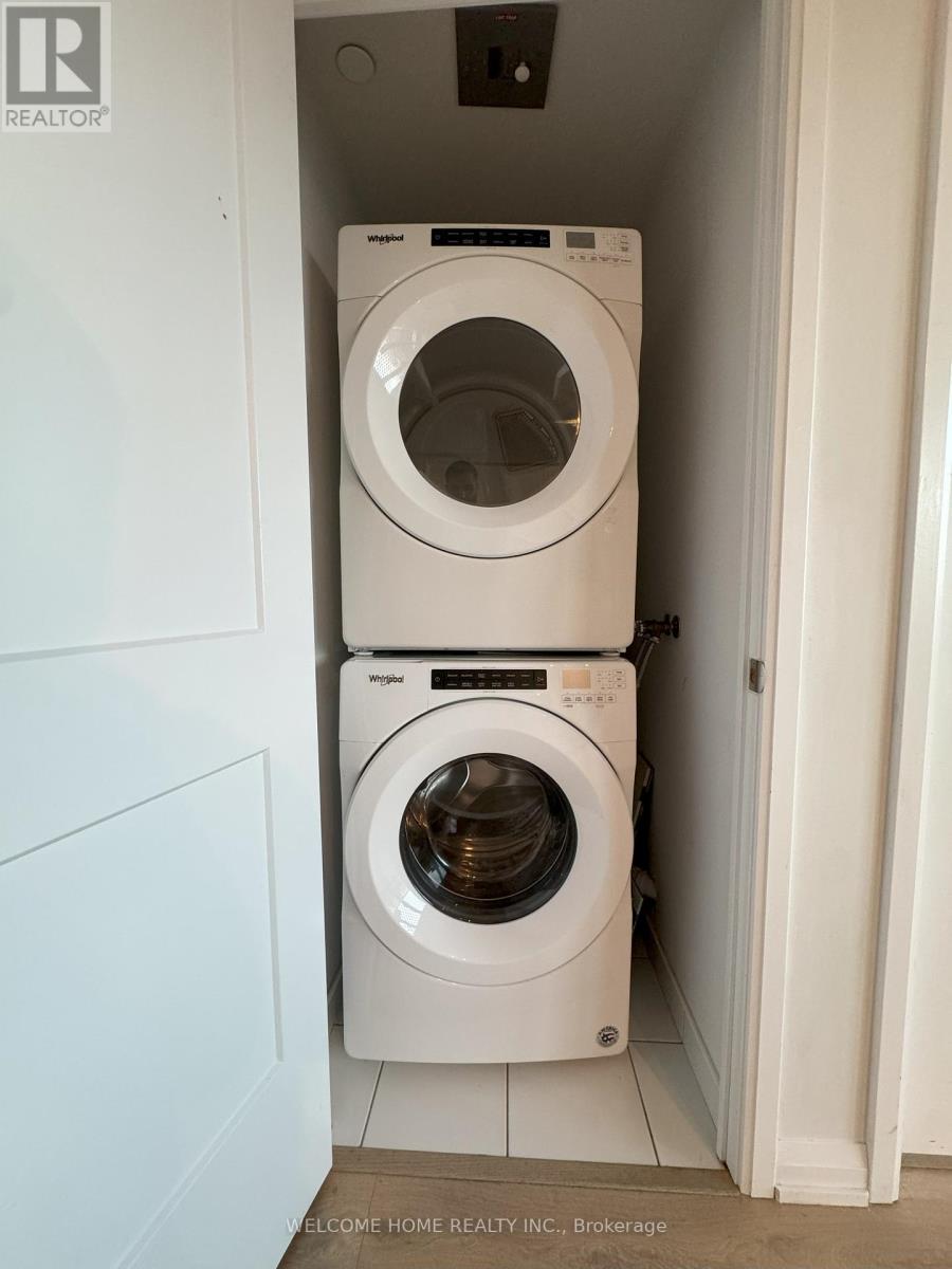 504 - 7895 Jane Street, Vaughan, ON - Indoor Photo Showing Laundry Room