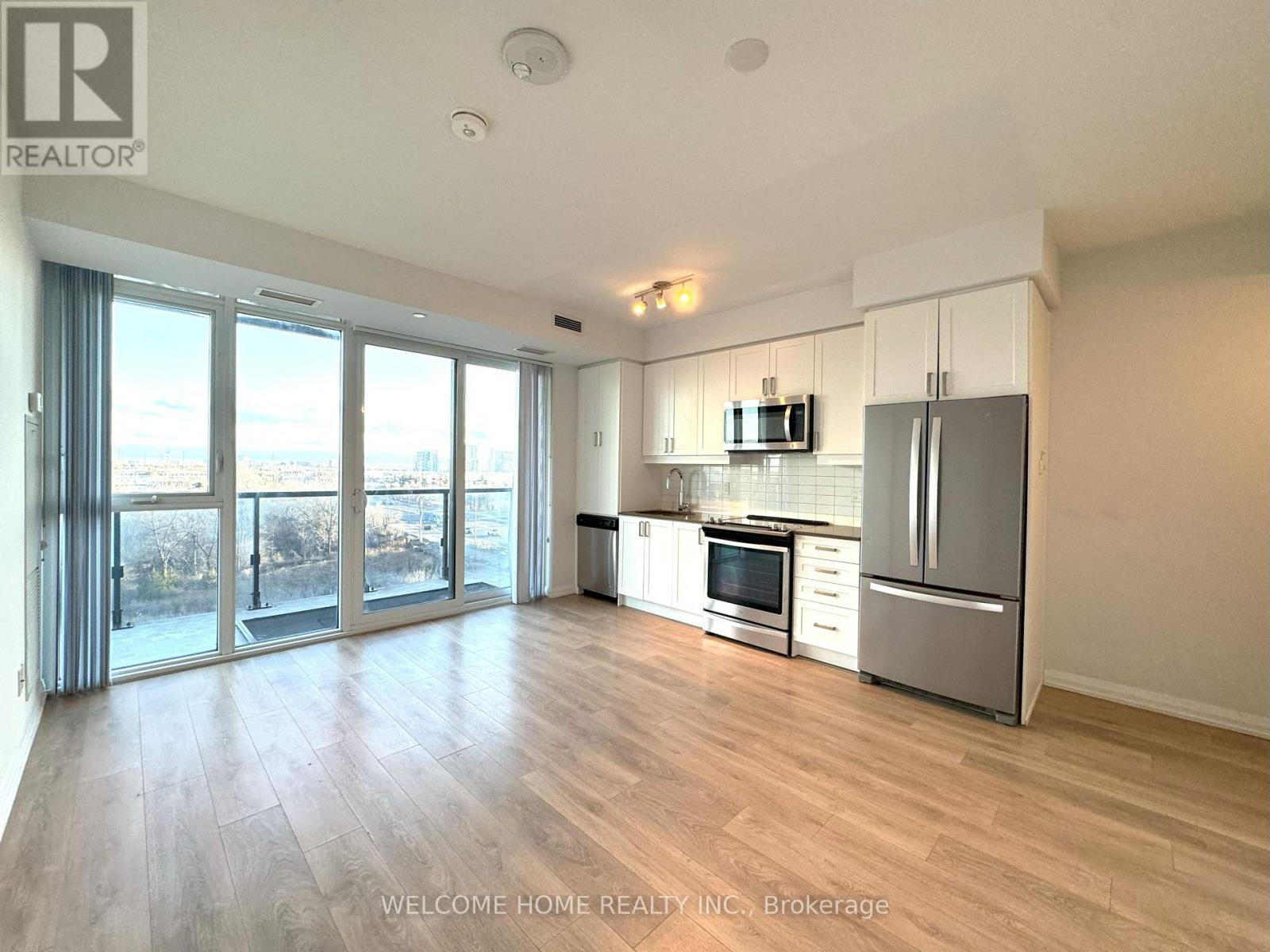 504 - 7895 Jane Street, Vaughan, ON - Indoor Photo Showing Kitchen With Stainless Steel Kitchen