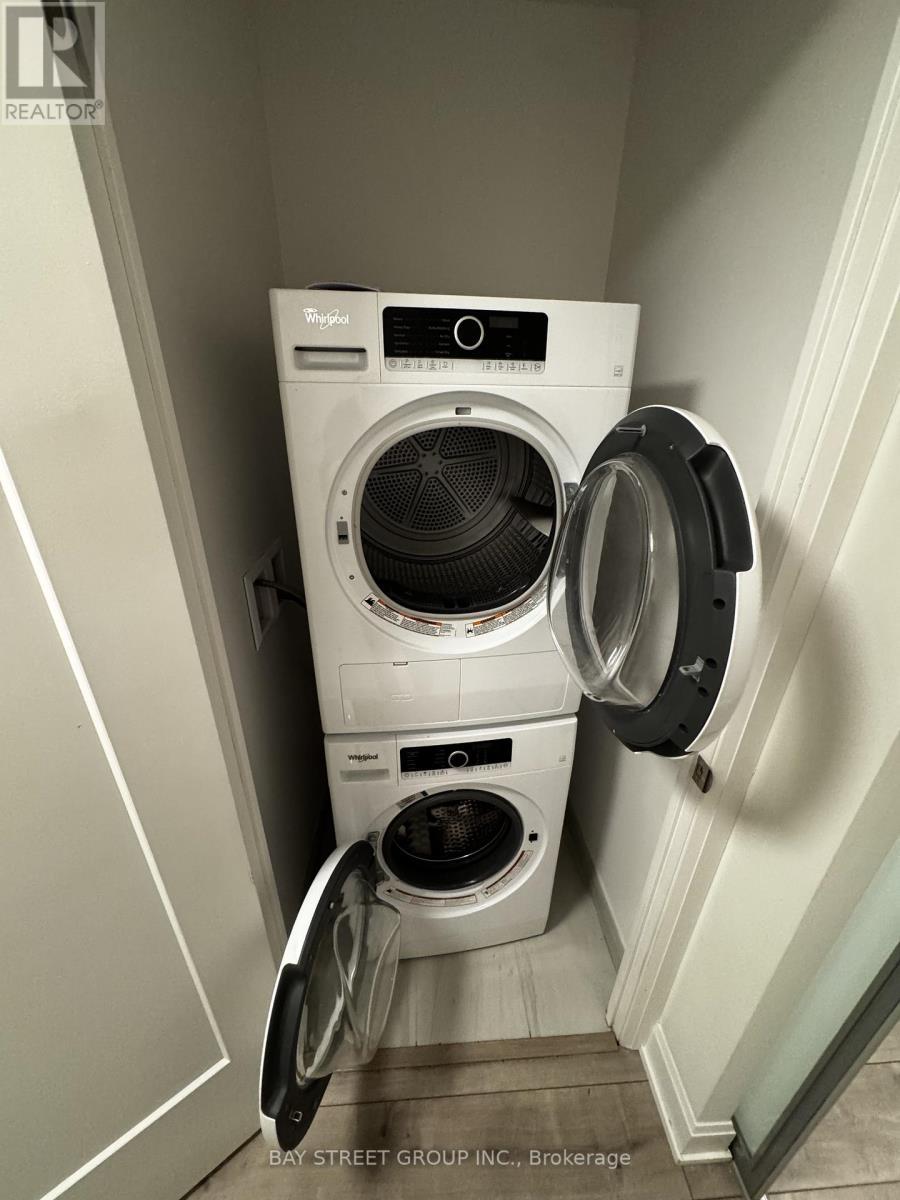 709 - 38 Water Walk Drive, Markham, ON - Indoor Photo Showing Laundry Room