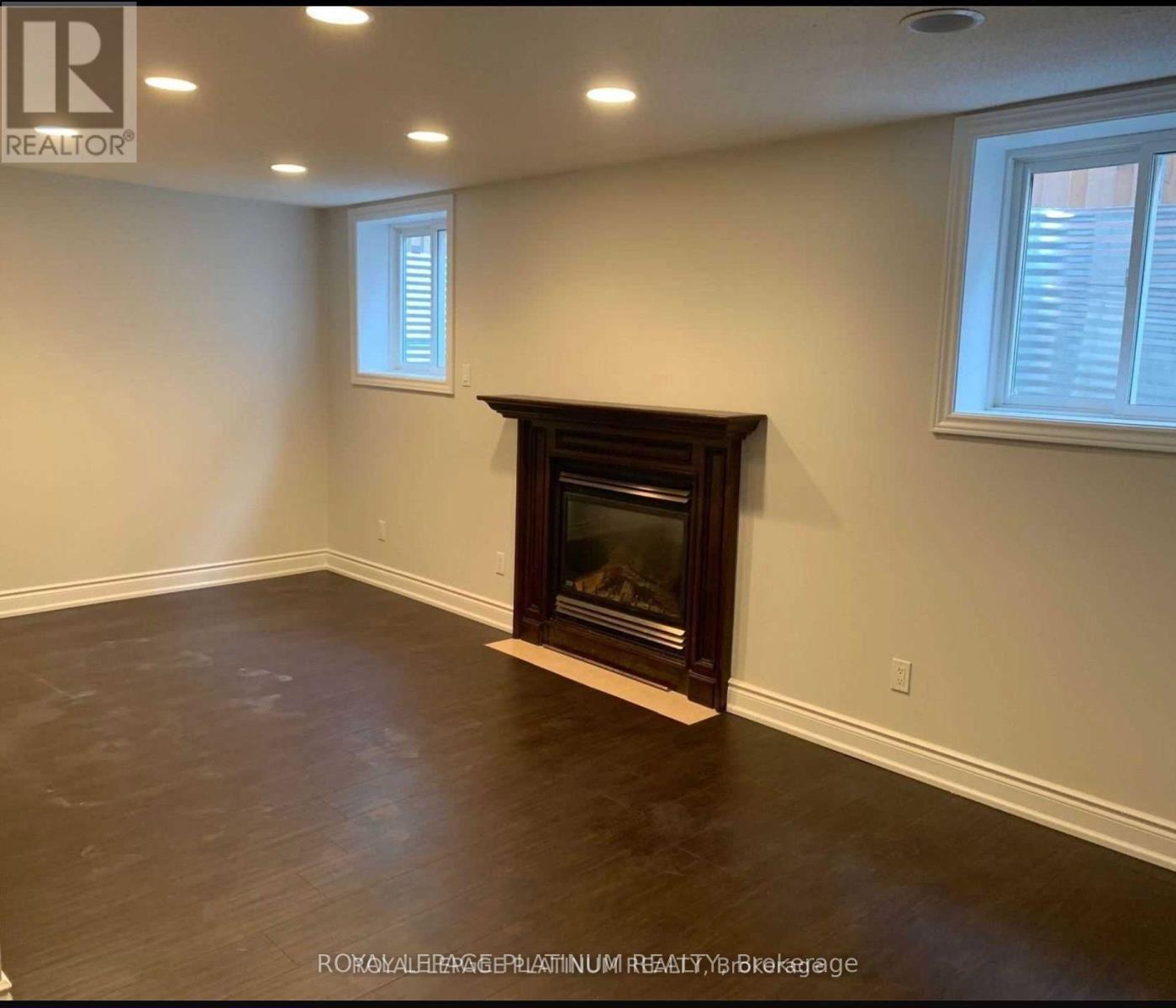 Legal Basement - 1540 Manorbrook Court, Mississauga, ON - Indoor With Fireplace