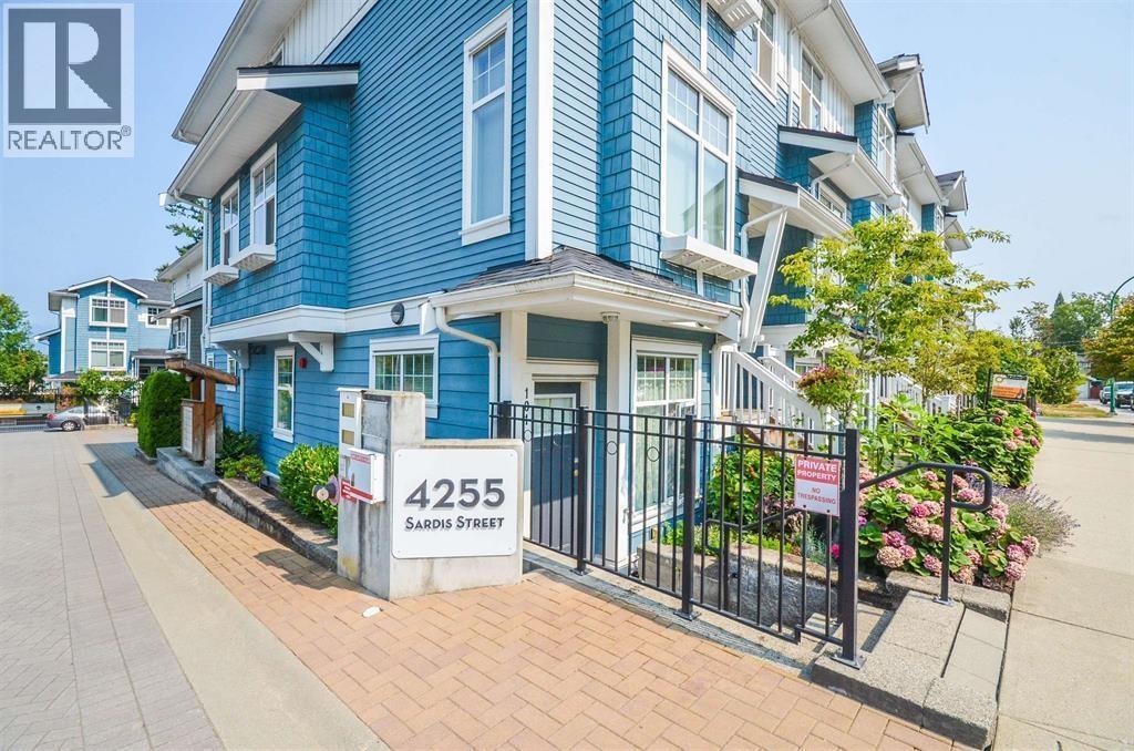 117 4255 Sardis Street, Burnaby, BC - Outdoor